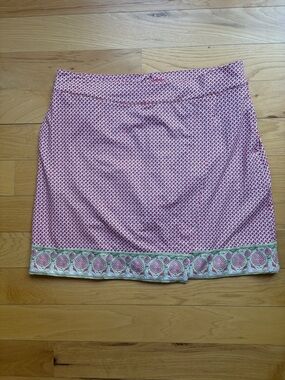 Fairway & Greene Pink Patterned Golf Skort with Green Trim